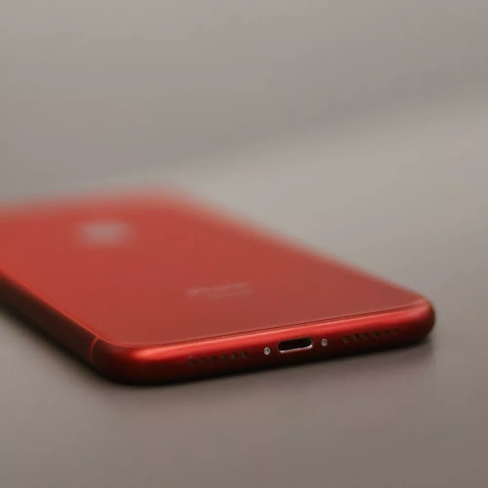 Купить б/у iPhone XR 64GB (Red) (Отличное состояние) — цены